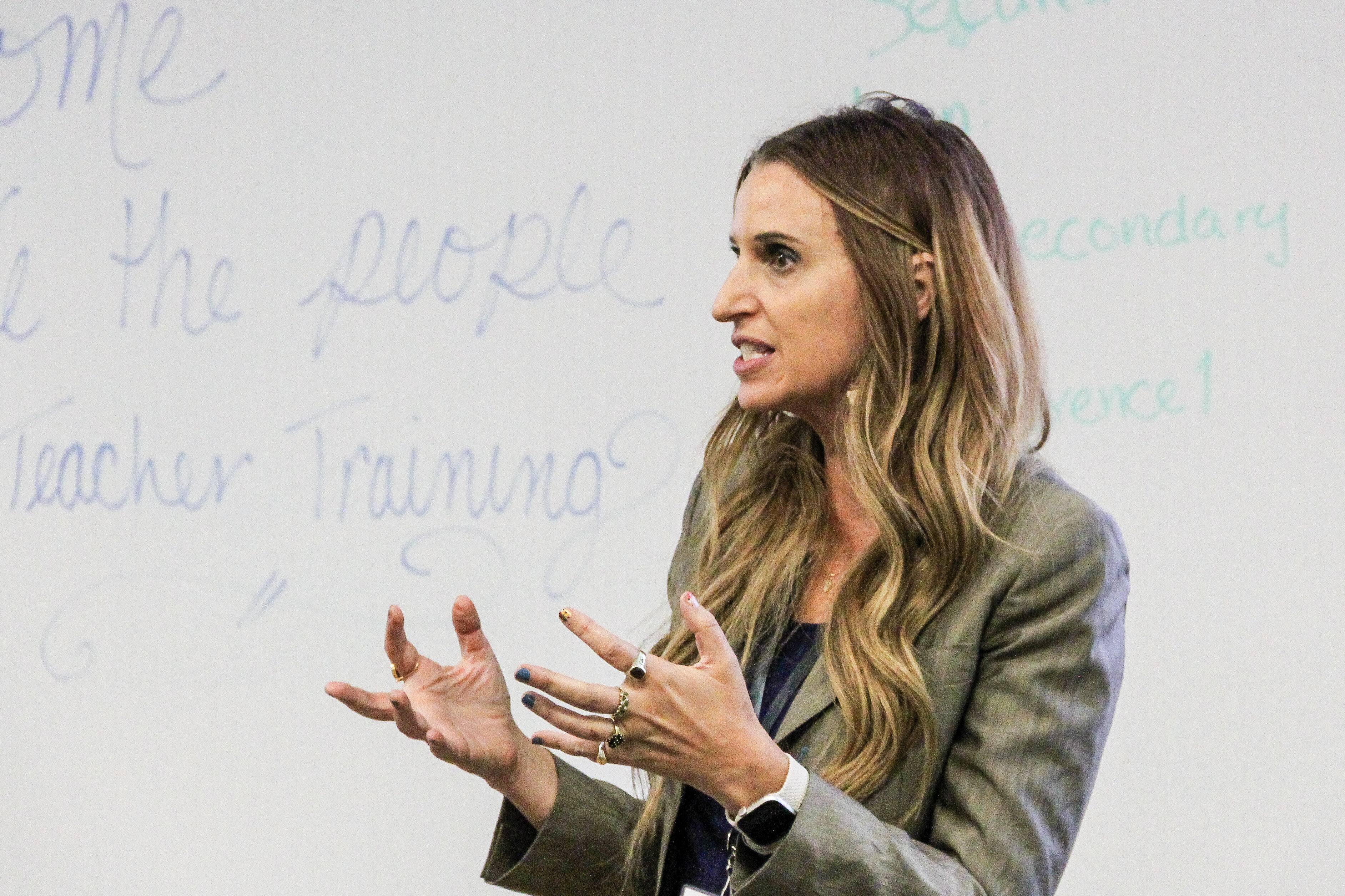 Dawn teaching We the People program